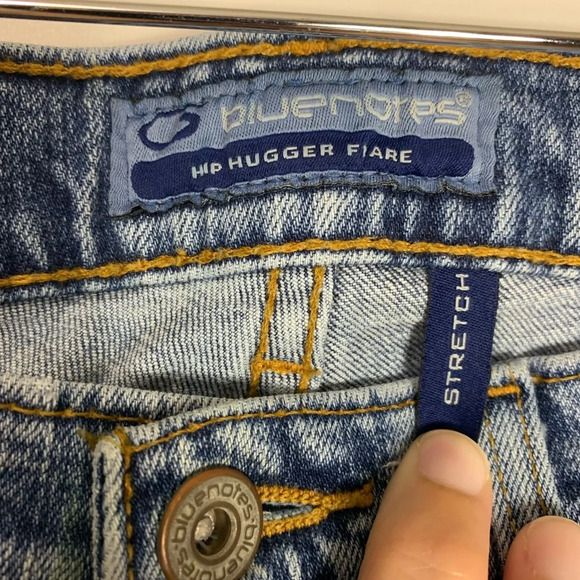 VTG Low Rise Flare Jeans Hip Hugger Stretch Size 28 Bluenotes  Canada Y2K Boho - Picture 3 of 10
